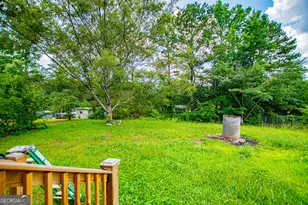 33 Holiday Dr, Carrollton, GA 30116 - Photo 11