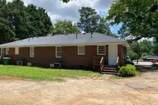 256 E Broad St, Winder, GA 30680 - Photo 3