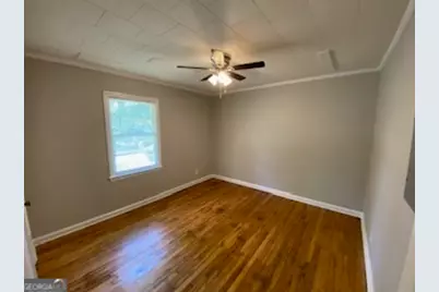 256 E Broad Street #UNIT A, Winder, GA 30680 - Photo 5