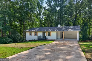 126 N Lake Dr, Lagrange, GA 30240 - Photo 3
