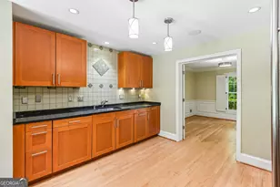 3135 Spalding Dr, Sandy Springs, GA 30350 - Photo 15