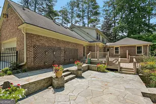 3135 Spalding Dr, Sandy Springs, GA 30350 - Photo 7