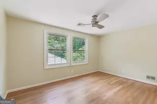 3135 Spalding Dr, Sandy Springs, GA 30350 - Photo 61
