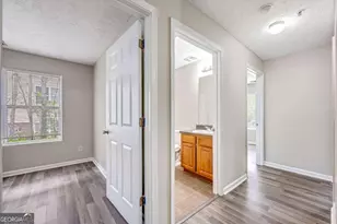 13202 Fairington Ridge Cir, Lithonia, GA 30038 - Photo 15