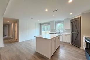 5246 Owens Rd, Blackshear, GA 31516 - Photo 5