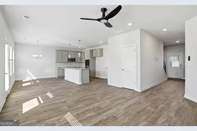 1575 Sungrown Way, McDonough, GA 30253 - Photo 9