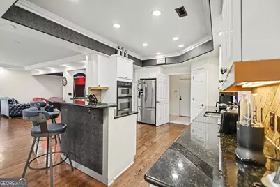 6375 Glenridge Drive #200, Sandy Springs, GA 30328 - Photo 9