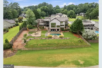 570 Creekwood Drive, Marietta, GA 30068 - Photo 11