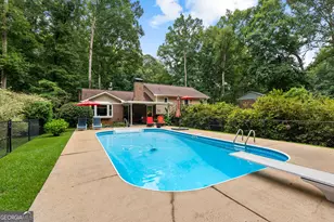 321 Woodfield Cir, Lagrange, GA 30240 - Photo 3