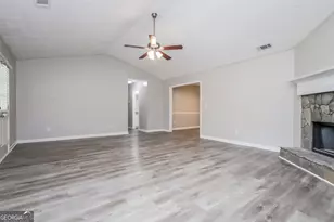 800 Pointe Trail, Locust Grove, GA 30248 - Photo 5