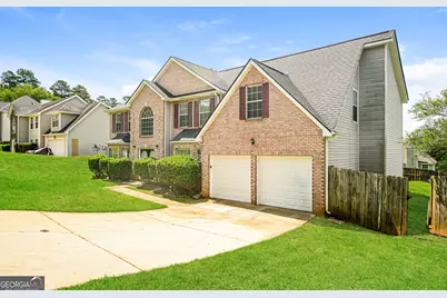 4621 Laura Place, Lithonia, GA 30038 - Photo 3