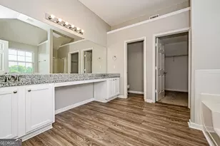4621 Laura Pl, Lithonia, GA 30038 - Photo 11