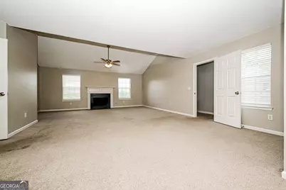 4621 Laura Place, Lithonia, GA 30038 - Photo 9