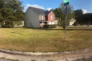9154 Claude Ct, Jonesboro, GA 30238 - Photo 3