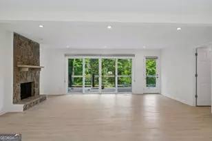 5132 Willow Point Pkwy, Marietta, GA 30068 - Photo 3