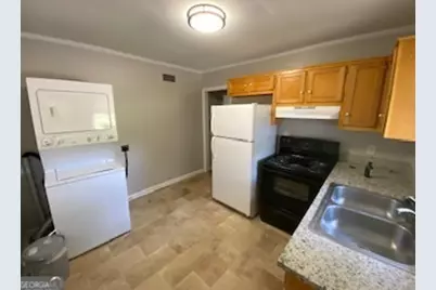 256 E Broad Street #UNIT B, Winder, GA 30680 - Photo 7
