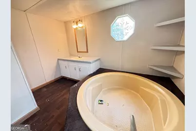 1361 Edgewood Avenue, Douglas, GA 31533 - Photo 13
