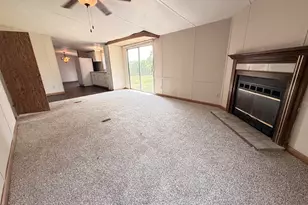 1361 Edgewood Ave, Douglas, GA 31533 - Photo 9