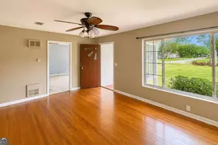 504 Bowen St, Saint Marys, GA 31558 - Photo 9