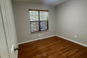 3015 Cascade Manor Dr, Decatur, GA 30034 - Photo 9