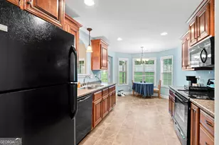 504 Leisure Lake Dr, Warner Robins, GA 31088 - Photo 11