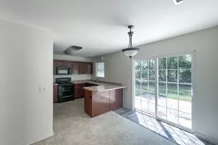 338 S Bridgeport Dr, Statesboro, GA 30461 - Photo 3