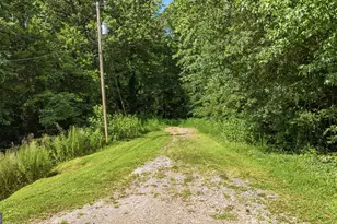 739 Ridgeview Dr, Lavonia, GA 30553 - Photo 19