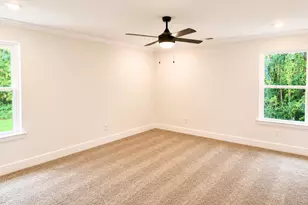 207 Laney Dr, Carrollton, GA 30117 - Photo 5