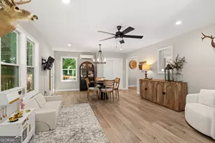 8850 Barron Cir, Gainesville, GA 30506 - Photo 11