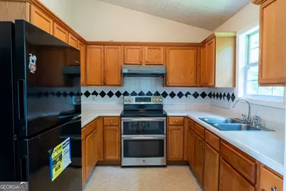 561 Sirocco Court, Forest Park, GA 30297 - Photo 7
