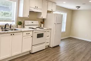 536 Elmwood Rd NW, Atlanta, GA 30318 - Photo 17