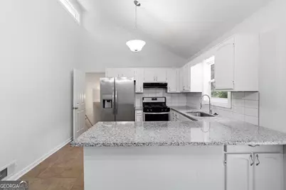 1035 Lakewood Drive, Marietta, GA 30066 - Photo 7