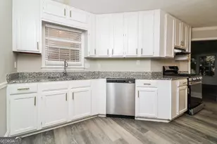 4311 Deep Springs Ct, Kennesaw, GA 30144 - Photo 9