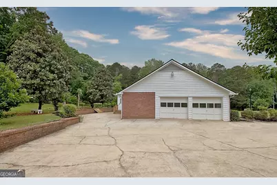 105 Walden Way, Fayetteville, GA 30214 - Photo 3