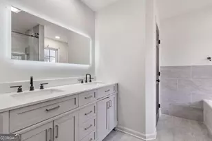 808 Valbrook Ct SW, Lilburn, GA 30047 - Photo 15