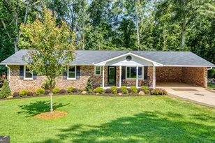 27 Lynhaven Dr, Newnan, GA 30263 - Photo 3