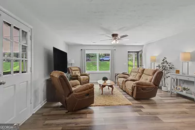 27 Lynhaven Dr, Newnan, GA 30263 - Photo 13