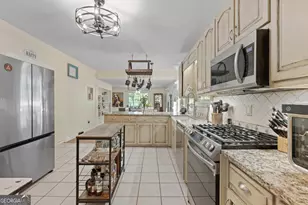 319 Johnson St, Senoia, GA 30276 - Photo 21