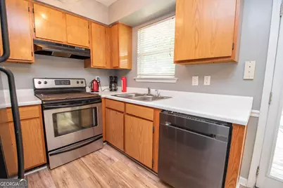 195 Pinewood Drive, Senoia, GA 30276 - Photo 11