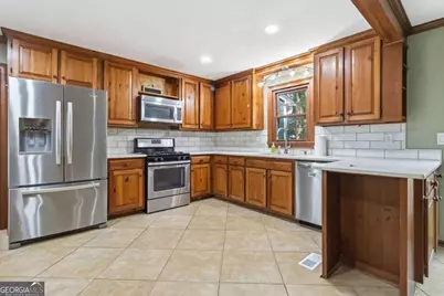 1367 Lansdowne Court SW, Marietta, GA 30008 - Photo 3