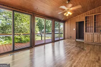 1367 Lansdowne Court SW, Marietta, GA 30008 - Photo 15