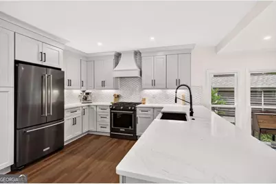 4499 Dobbs Crossing, Marietta, GA 30068 - Photo 19