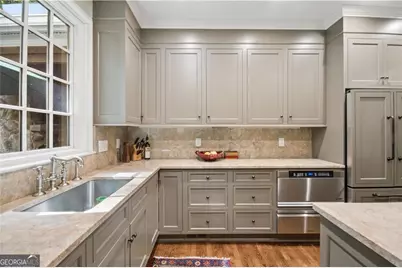 4504 Lake Forrest Drive, Atlanta, GA 30342 - Photo 23