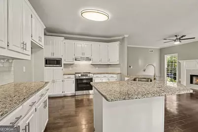 900 Secret Cove Drive, Sugar Hill, GA 30518 - Photo 9
