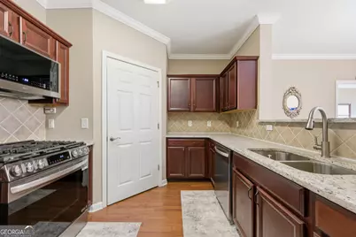 4805 W Village Way SE #UNIT, Smyrna, GA 30080 - Photo 9