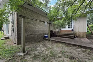 9 S College St, Claxton, GA 30417 - Photo 17