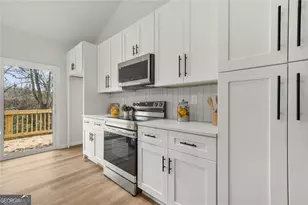 1674 Mary George Ave NW, Atlanta, GA 30318 - Photo 11