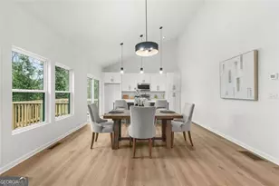 1674 Mary George Ave NW, Atlanta, GA 30318 - Photo 7
