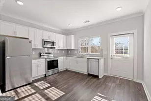 2017 Ocean Dr, Atlanta, GA 30318 - Photo 7