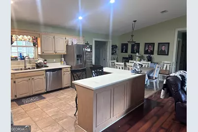 135 Brandon Street, Baxley, GA 31513 - Photo 5